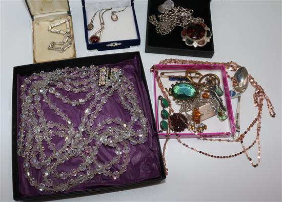 Collection of silver jewellery